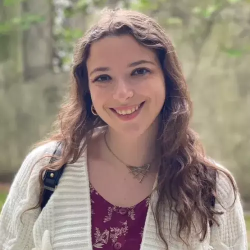 Headshot of Sarah Fielding