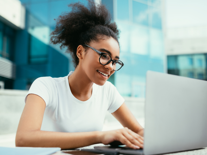 A young woman is in group therapy for bipolar disorder.